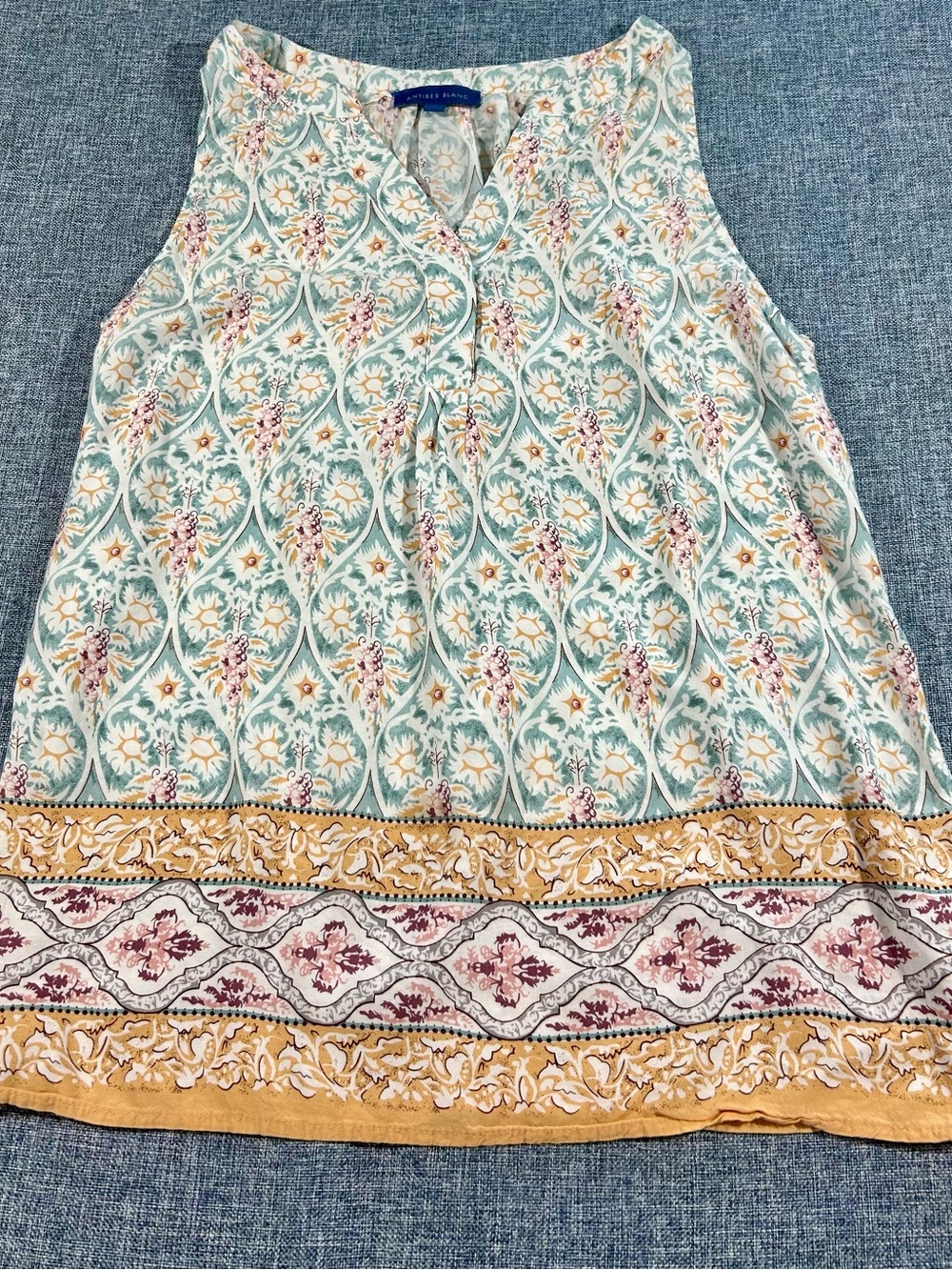 Sleeveless Printed Blouse - Light Teal & Gold Border